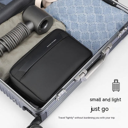 Multi-layer wet dry separation travel storage bag in Oxford cloth with capacity under 20L