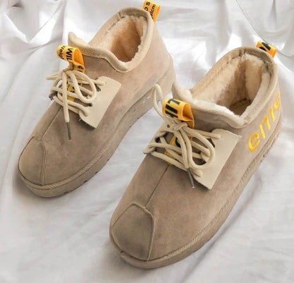 Women's Korean-style winter boots in black and beige with non-slip rubber soles