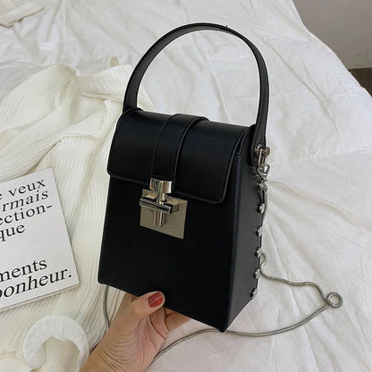 Women's horizontal square wild shoulder chain bag with zipper pocket in various colors