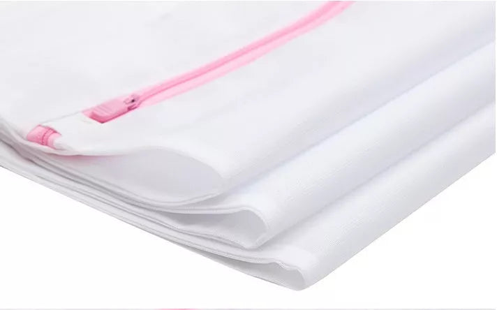 White nylon mesh laundry bag set for delicate garments protection