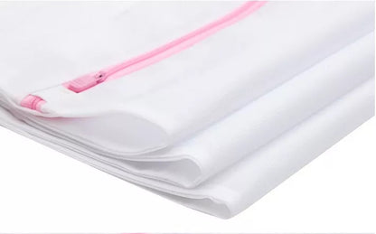 White nylon mesh laundry bag set for delicate garments protection