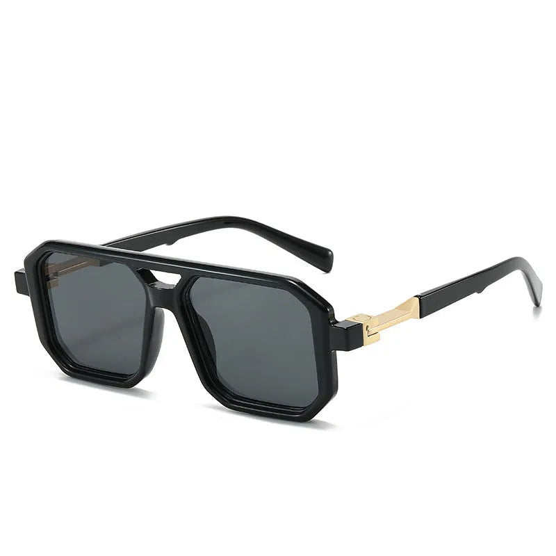 Retro double beam pilot sunglasses with metal alloy frame and polarised lenses in black with double grey piece