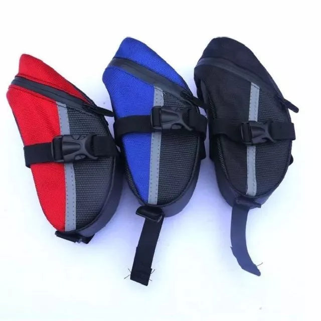 Black bicycle saddle bag with reflective strip, dimensions 20CM x 8CM x 6CM