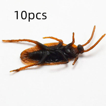 Realistic Halloween plastic cockroach prank toy, 7CM in length, brown color
