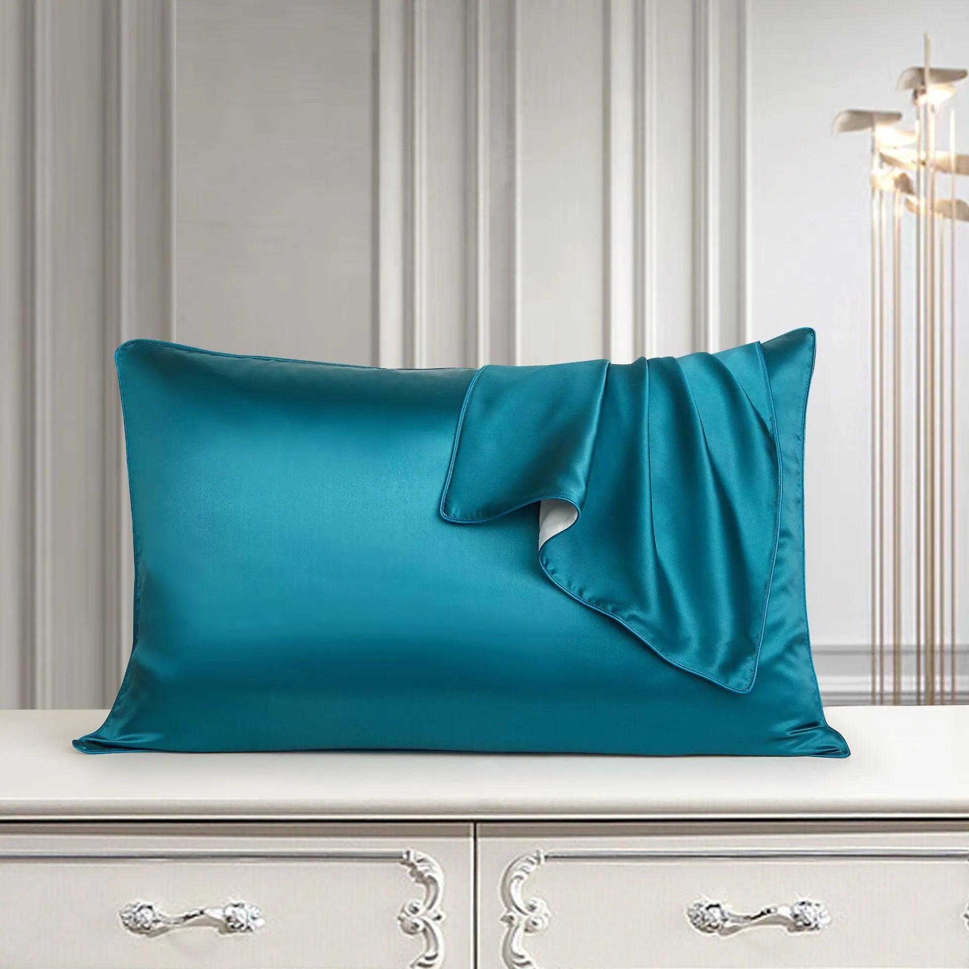 Mulberry silk pillowcase 48x74cm in palace luxury style with inlaid rope weave texture.