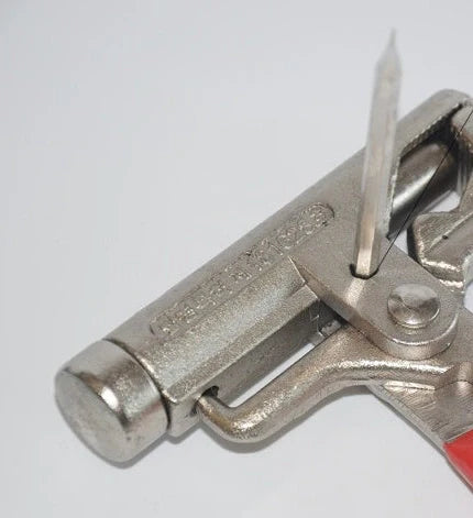 Red-handled household hammer with integrated Korean Shenzhen saw blade for multi-functional DIY use