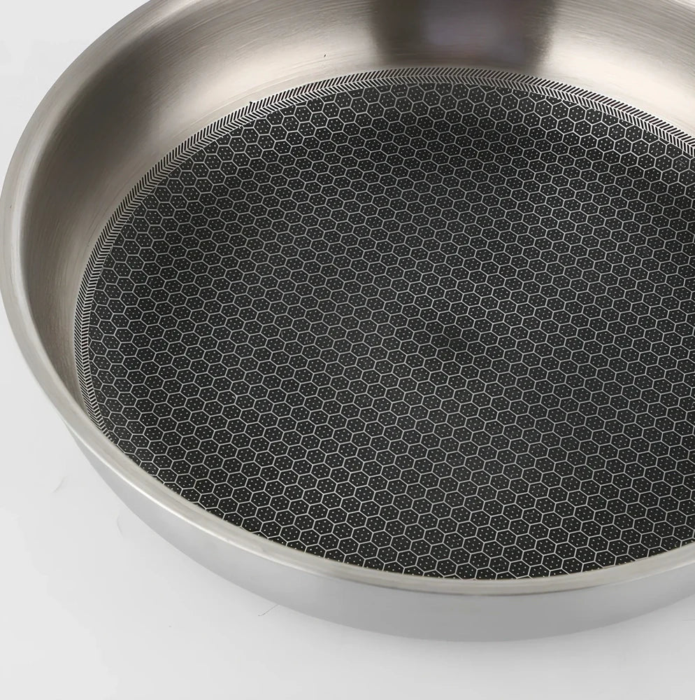 26cm stainless steel frying pan with polished finish and stainless steel handle