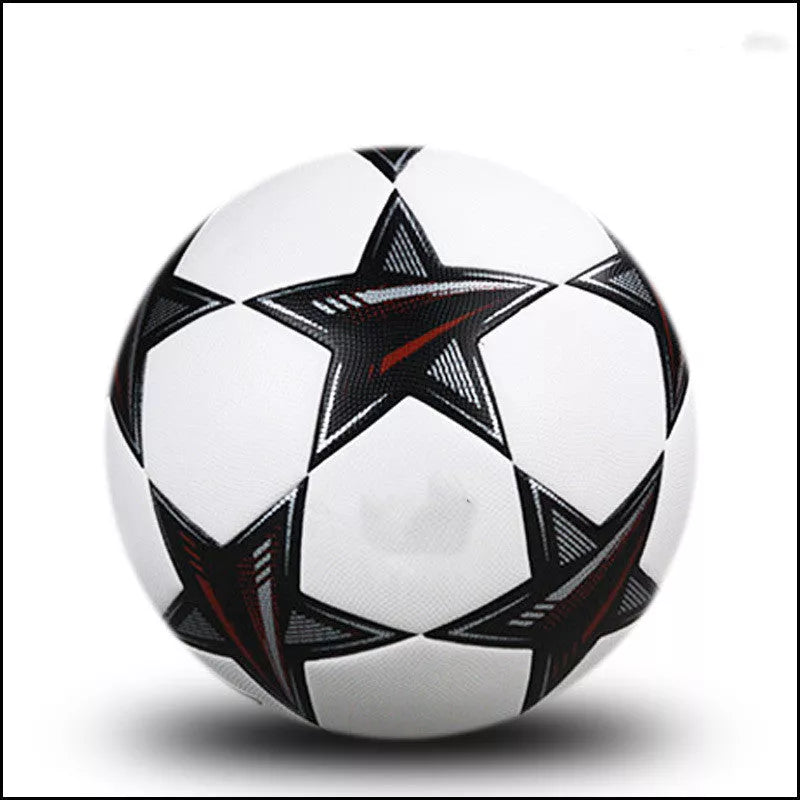 UEFA Champions League football in multi-color options, sizes quasi No. 4 and 5, with PU leather and butyl liner