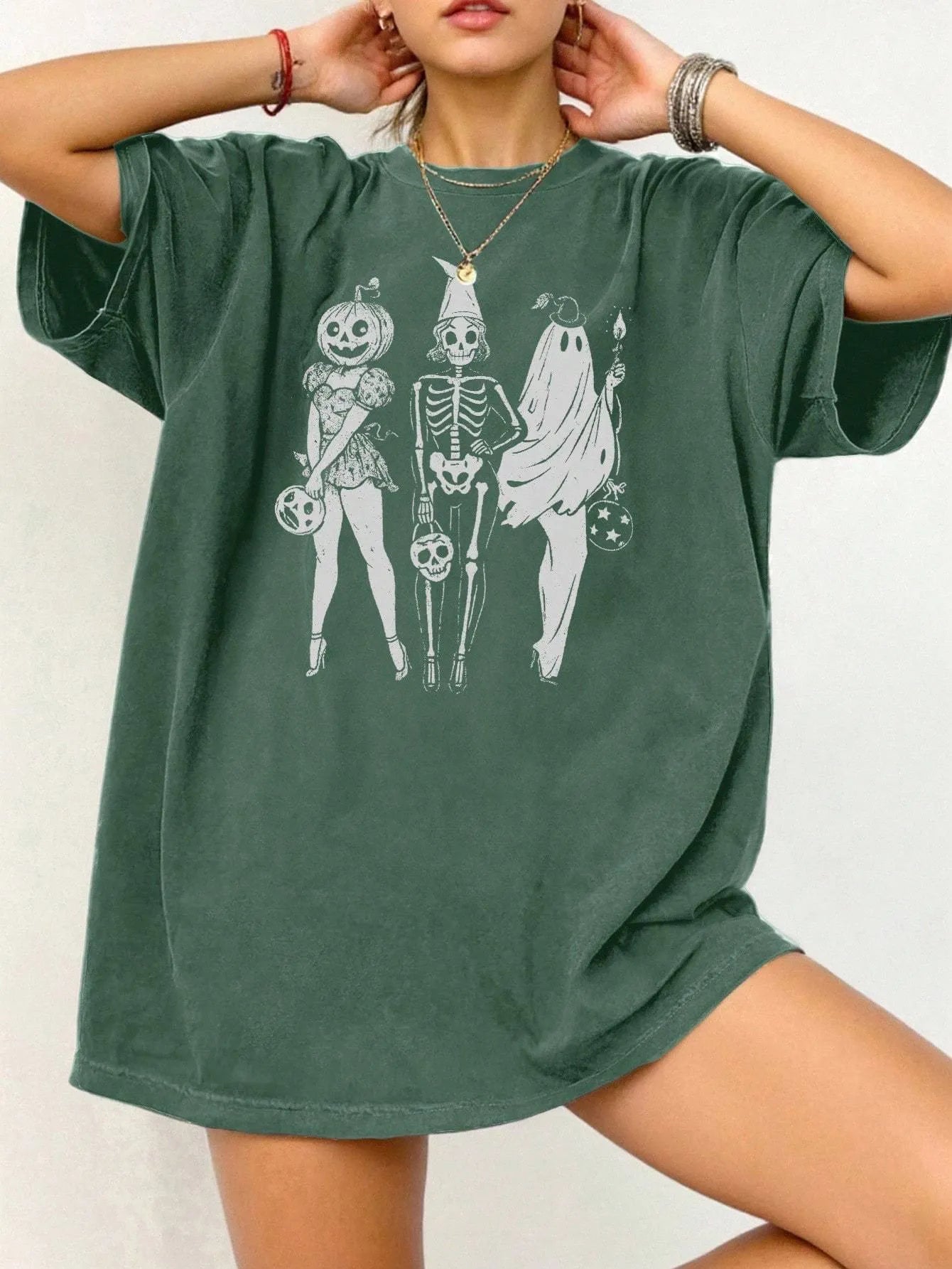 Summer loose short sleeves cotton T-shirt in straight fit with round neck, available in multiple colours and sizes.