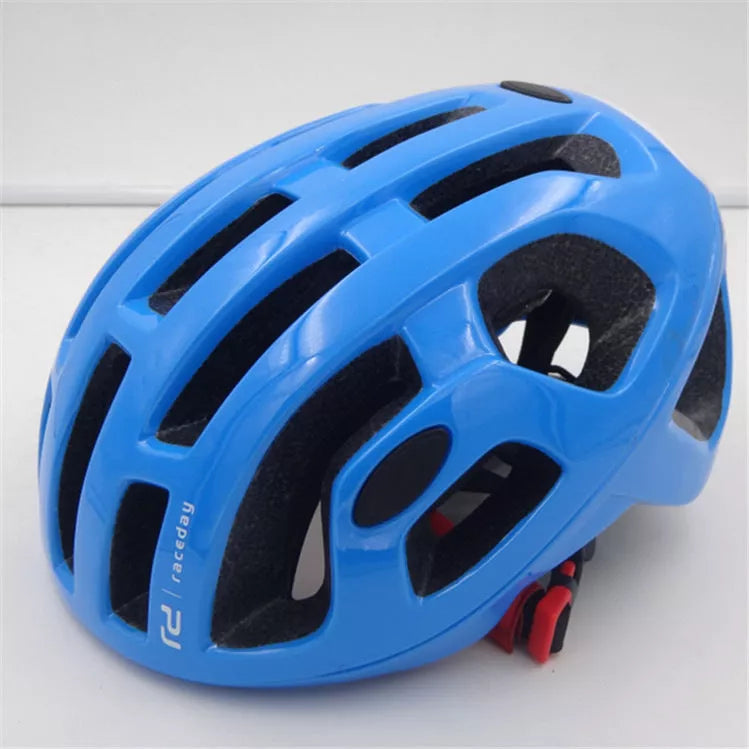 Adult bicycle helmet in vibrant colors with PC+EPS construction for safety and style