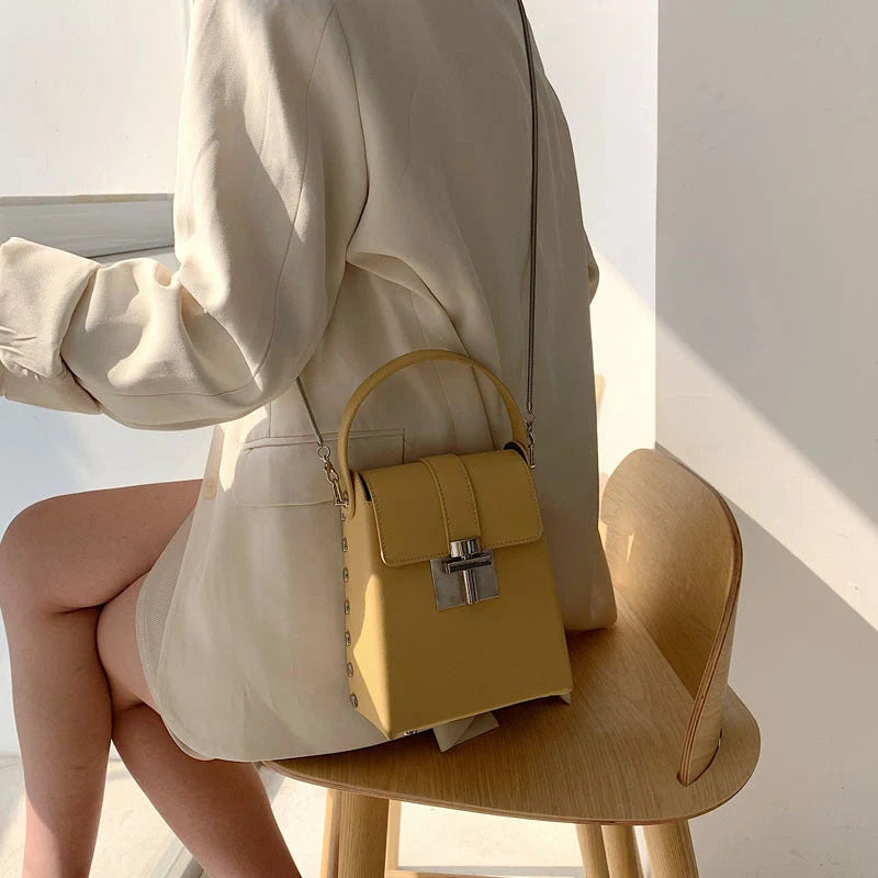 Women's horizontal square wild shoulder chain bag with zipper pocket in various colors