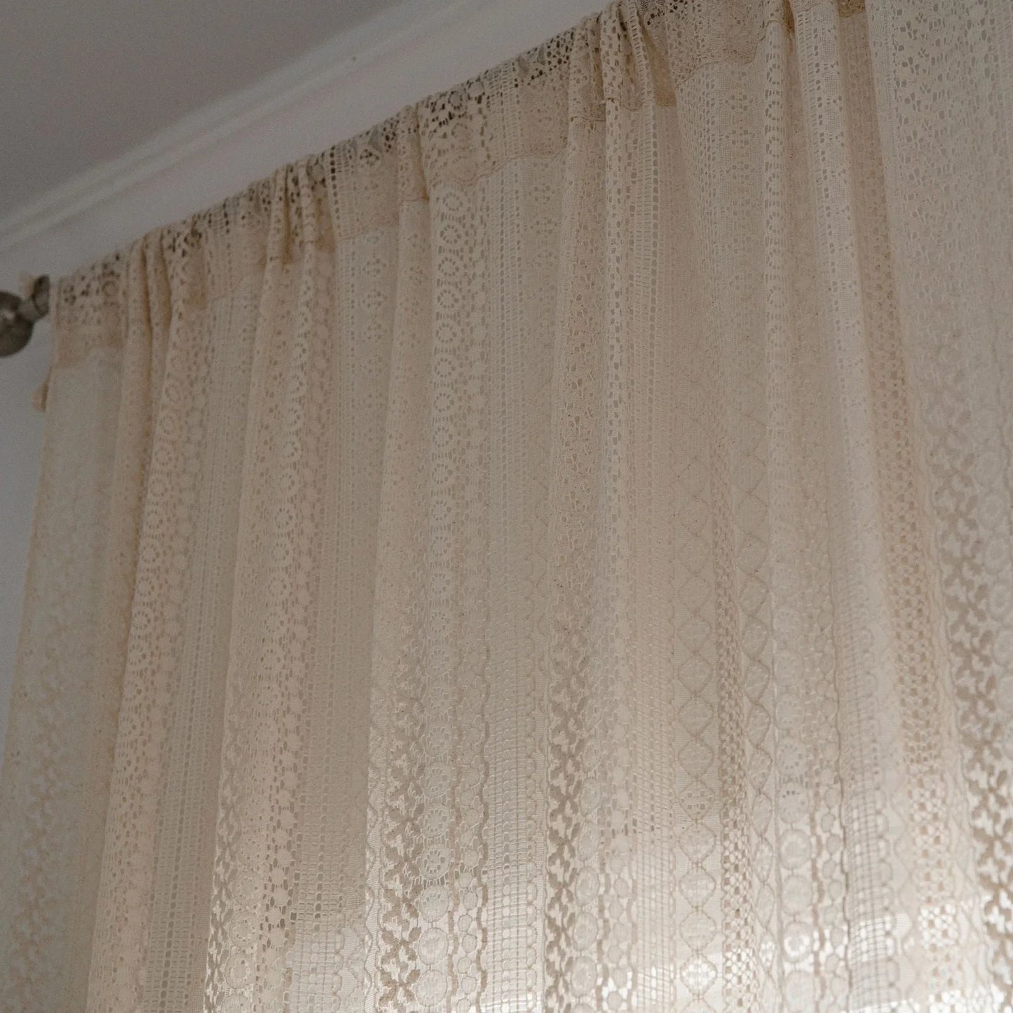 Translucent American country hollow crochet curtain with intricate pattern and 60% cotton fabric