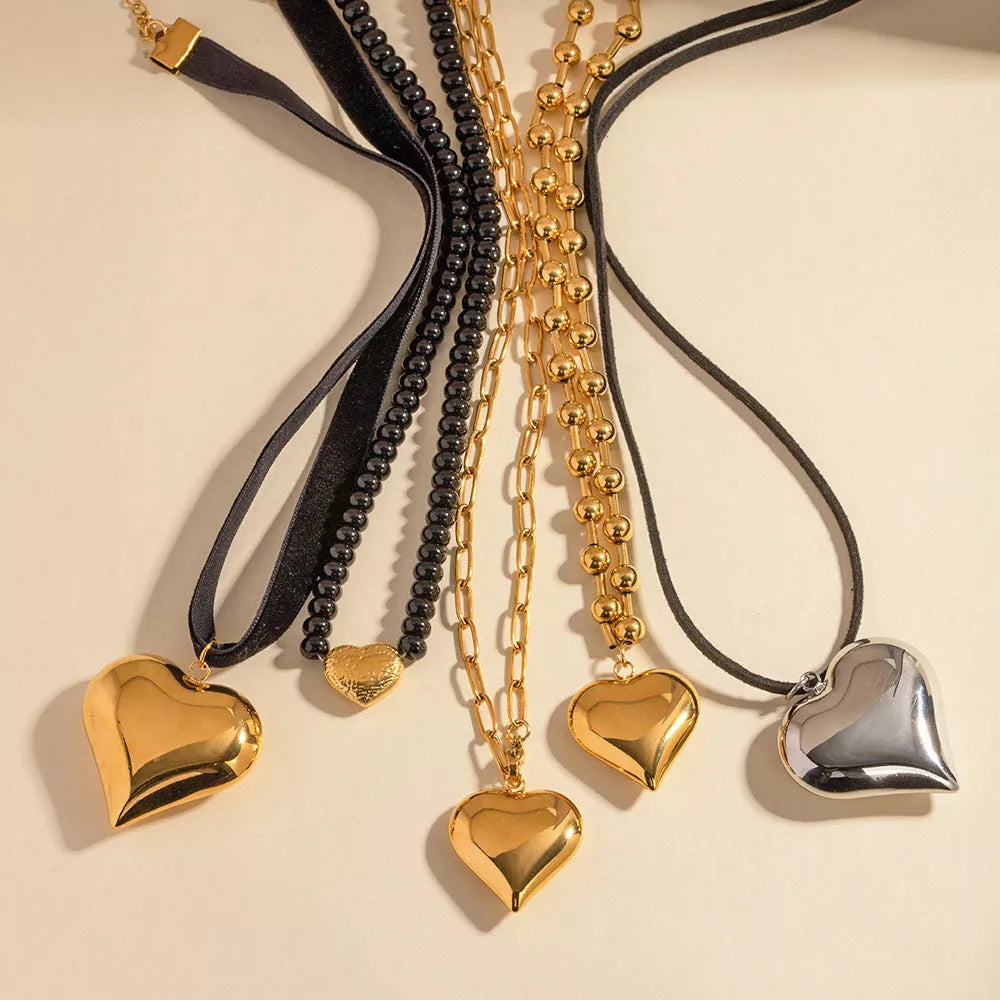 Gold plated stainless steel love heart necklace with hypo-allergenic and water-resistant features