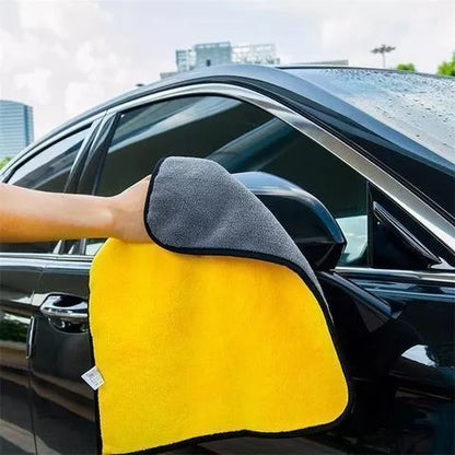 Two-color double-sided car wash towel for scratch-free cleaning, available in multiple sizes