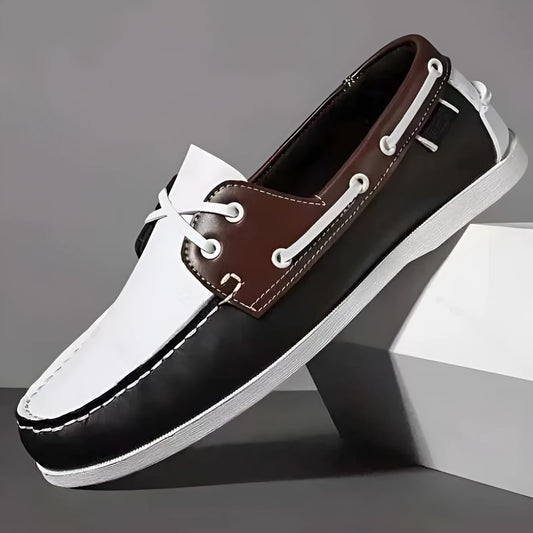 Men's solid colour casual shoes with a round toe and flat heel in British style.