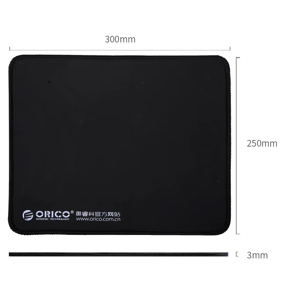 Black gaming mouse pad measuring 300x250mm with natural rubber base and 5mm thickness