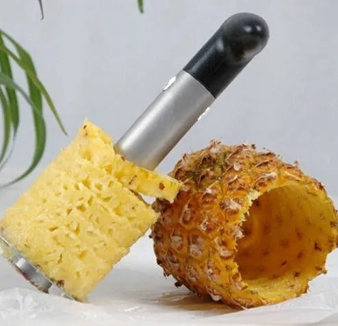 Stainless Steel Pineapple Corer Slicer Kitchen Tool with ABS Handle for Easy Pineapple Peeling, Coring, and Slicing, 18cm Height with Black, Yellow, or Green Handle Options