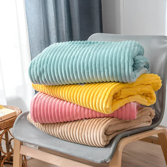 Flannel sheets in khaki colour showing brushed surface texture, dimensions 150x200cm