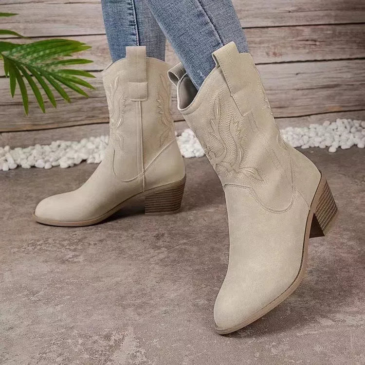 Women's ethnic embroidered chunky-heeled pointed toe winter boots