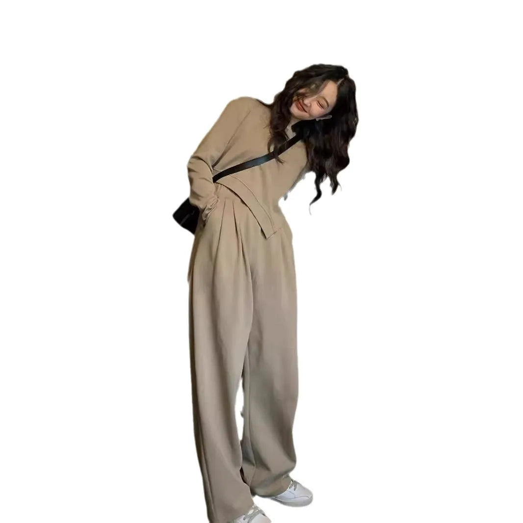 Women's khaki casual sports suit with long sleeves, trousers, and splicing details in Japanese Korean style