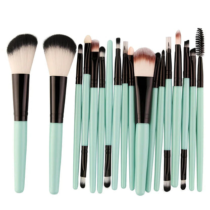 MAANGE 18-piece makeup brush set with fan-shaped tools and various brush heads