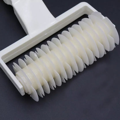 Plastic pizza knife set in three sizes for clean, effortless slicing