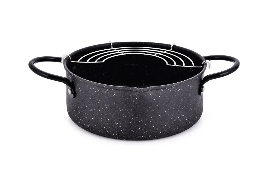 Versatile oil-saving frying pan made of high-quality iron with non-stick coating for healthier cooking