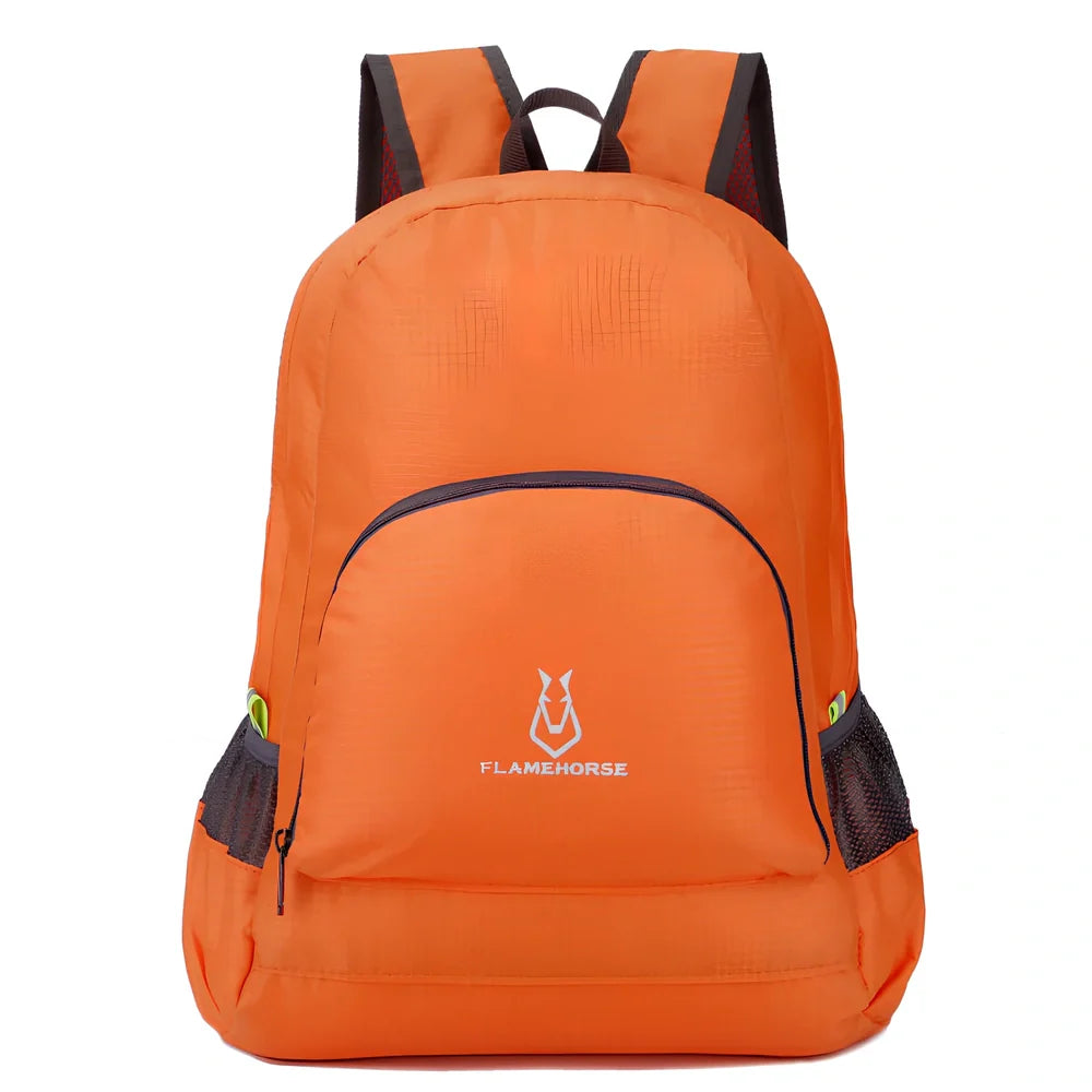 Outdoor folding double backpack in waterproof nylon with 22L capacity measuring 32x40x15cm