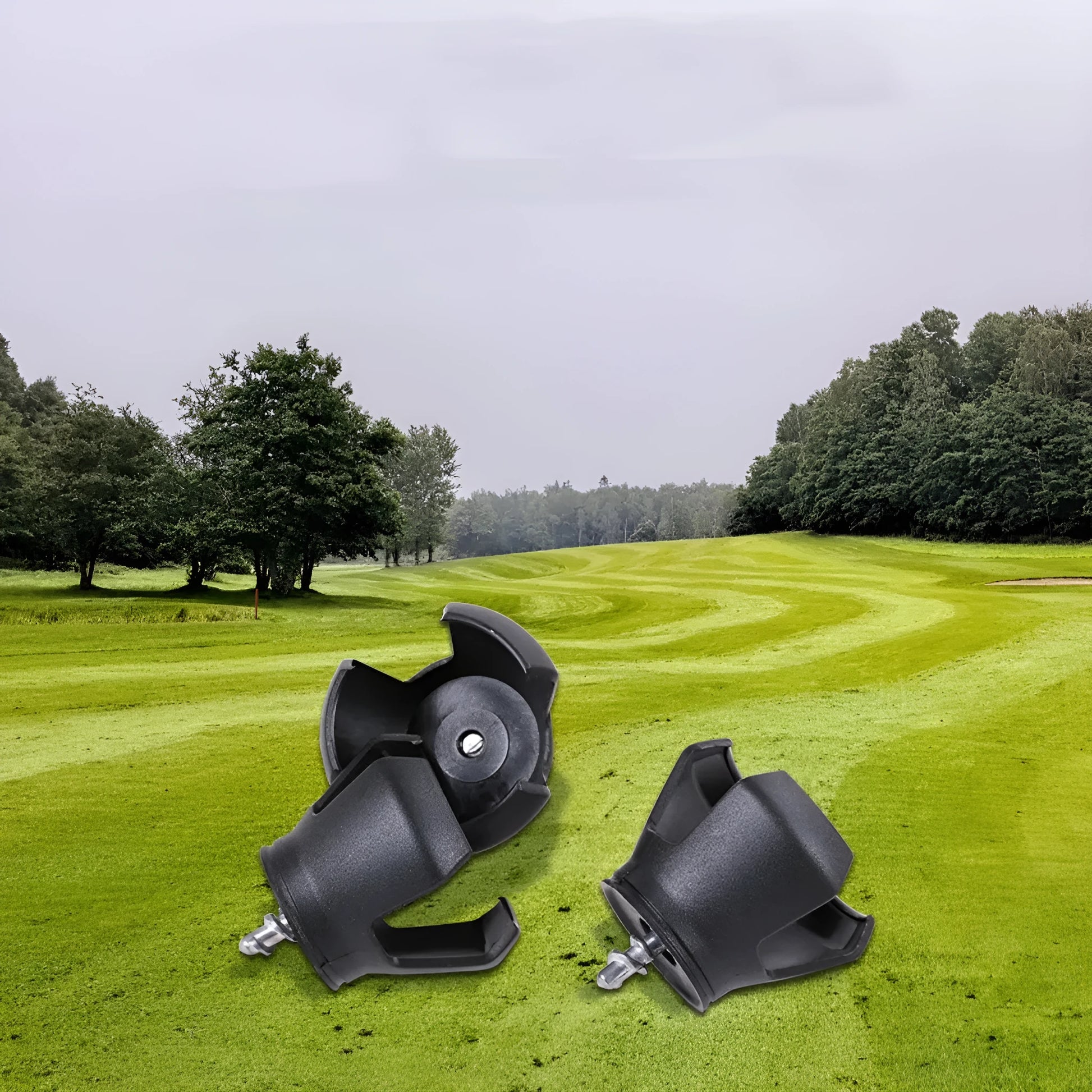 Black aluminium golf ball picker clip weighing 60g for course retrieval and outdoor sports