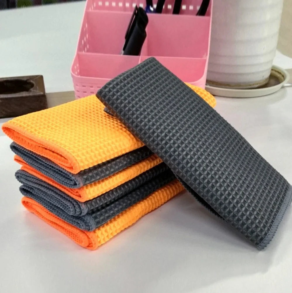 Orange and grey 40x40cm wafer-style car wash towel with microfiber texture