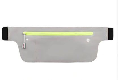 Strapless running bag in camouflage colours with invisible phone pockets and waterproof construction