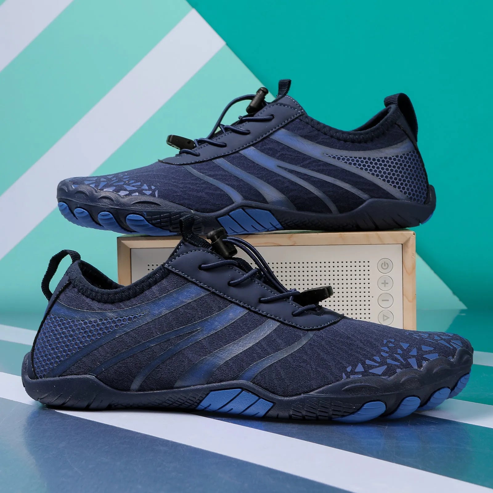 Men's casual Lycra beach running shoes in multiple colours for upstream and water activities.
