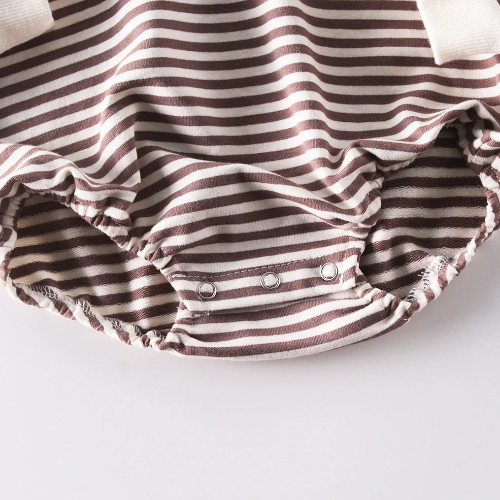 Striped baby climbing suit with hood and triangle design for crawling