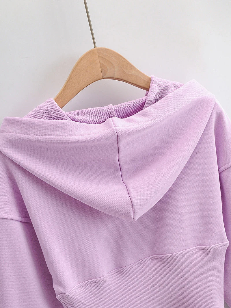 Stylish and comfortable European and American slim-fitting hooded sweater in various colors