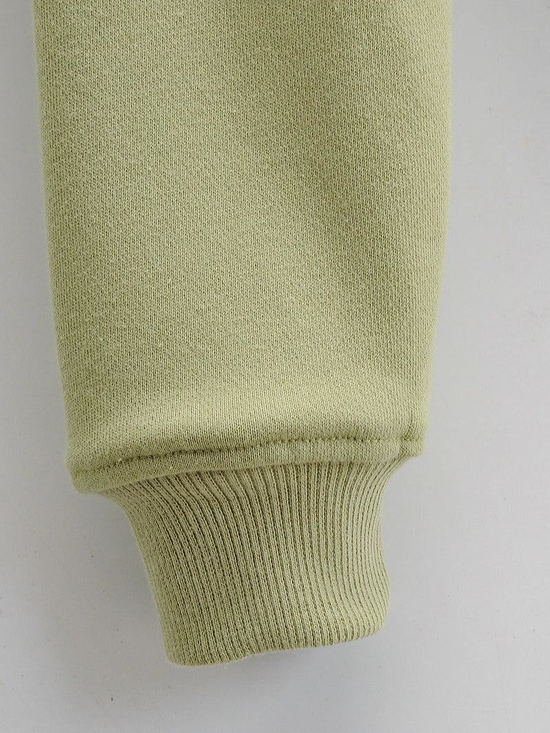 Stylish and comfortable European and American slim-fitting hooded sweater in various colors