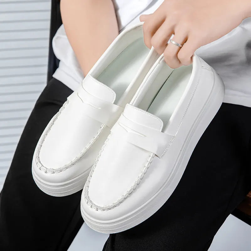 Men's British style casual shoes with round toe and slip-on design in PU leather