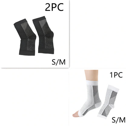 Invisible heel compression socks in black colour with absorbent insole design