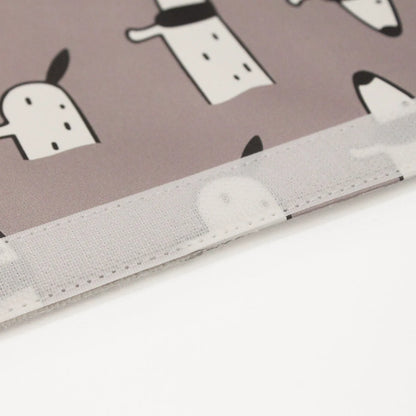 Dachshund cartoon design PU leather car seatbelt shoulder protector, 14 by 22 cm.