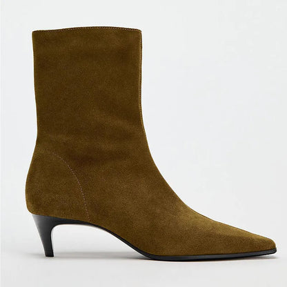Square toe high heel boots in brown with side zipper, 3-5cm stiletto heel, and waterproof platform