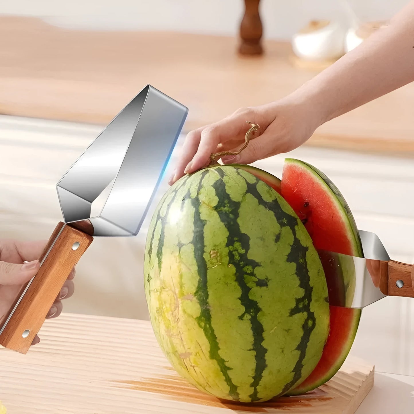 430 stainless steel watermelon slicer with triangle cutting blade and protective cover.