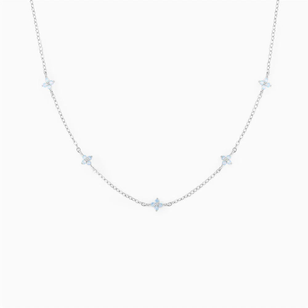 Stylish and versatile blue flower necklace with adjustable chain and vibrant floral accents, perfect for vacations, beaches, and everyday wear.