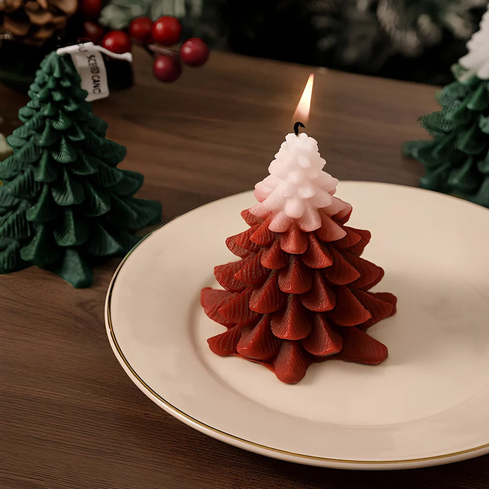 Christmas tree scented soy wax candle with lead-free cotton wick in cylindrical shape, multiple size options available