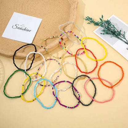 Handmade bohemian beaded bracelet set with 17 mixed material pieces in Set colour