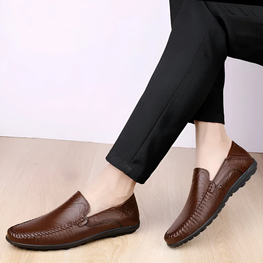 Men's casual leather shoes with cowhide uppers and round toe design in multiple colour options