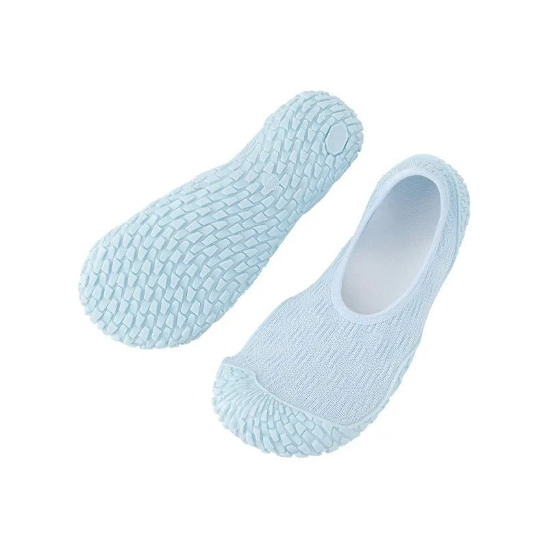 Women's indoor fitness shoes with soft rubber soles and breathable mesh lining in various colours