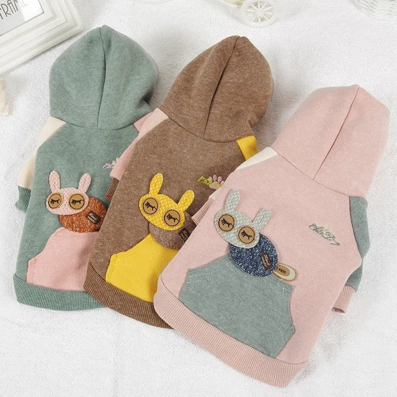 Cotton pet sweatshirt clothing for dogs and cats in brown, green, or pink colour options available in sizes XS, S, M, L, XL, and 2XL providing leisure wear and light insulation for indoor use and casual outings