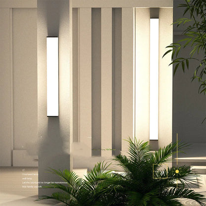 60cm long outdoor wall light with stainless steel housing and LED strip illumination for exterior spaces