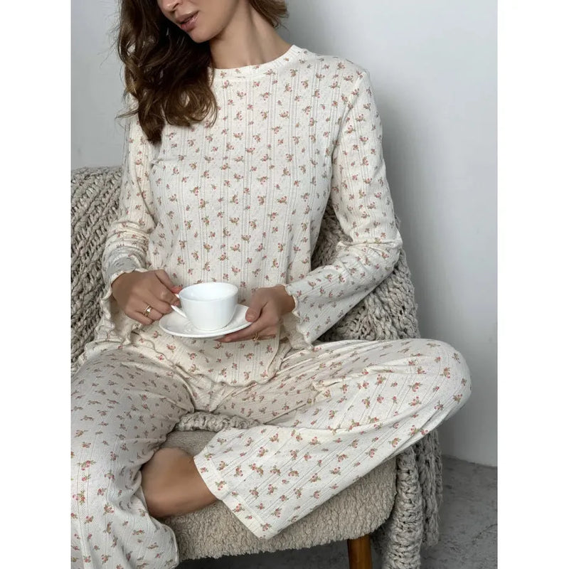Women's bell sleeve top and wide leg pants suit set in floral print, long sleeve round neck polyester top with high waist casual trousers for home wear, sleepwear, outdoor loungewear and hotel bath use, available in white with Asian size chart S M L XL