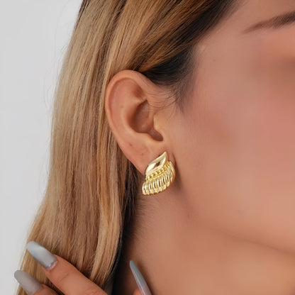 Gold threaded water drop earrings for women with a simple threader drop shape
