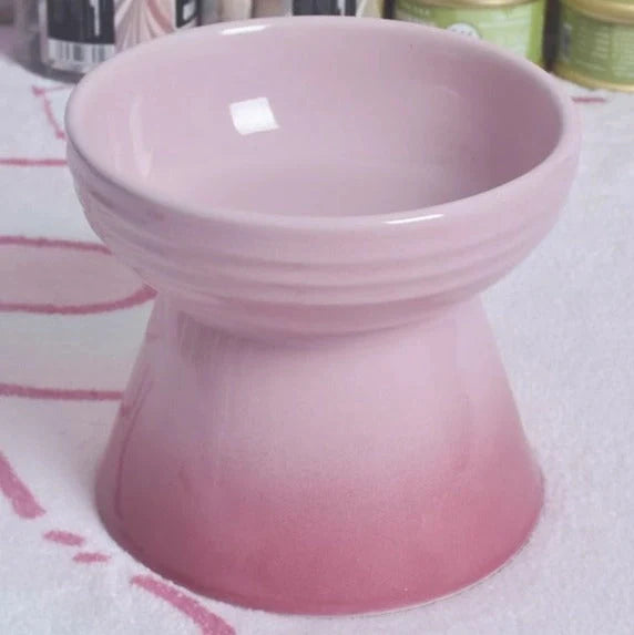 White ceramic pet bowl with high foot neck protector showing 15cm diameter and 8cm height measurement